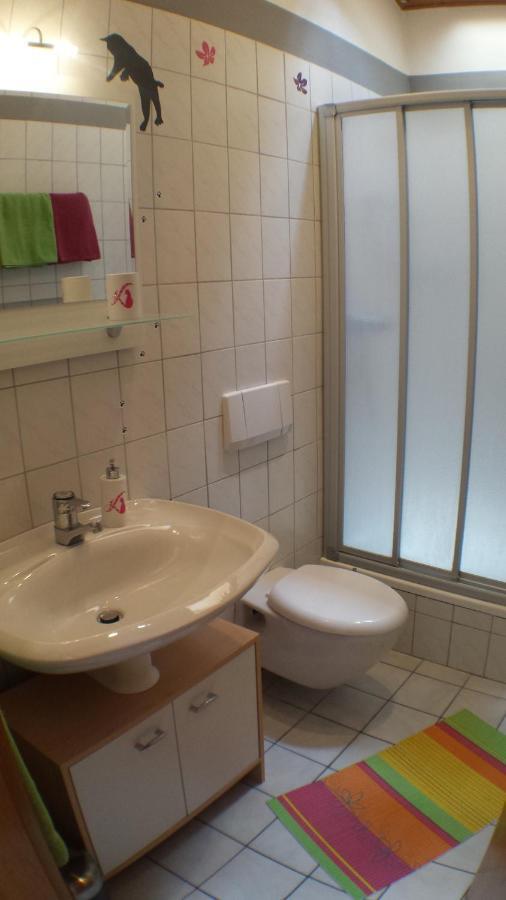 Ferienwohnung Katzenberger ベーヴェルンゲン 部屋 写真
